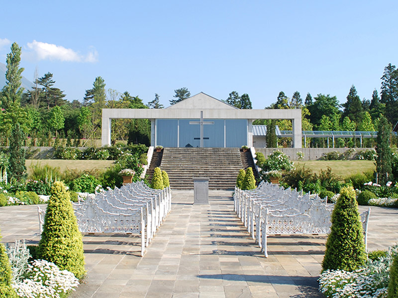 プリムローズガーデン 森と水の教会｜鳥取の秀峰・大山を臨む結婚式場